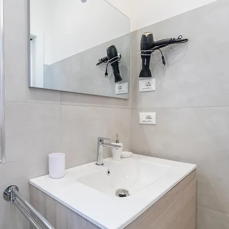 فندق مبيت وإفطار Della Stazione 3*